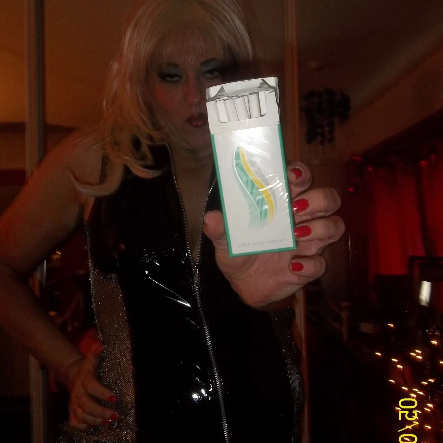 SHIRLEY SLUT 201
