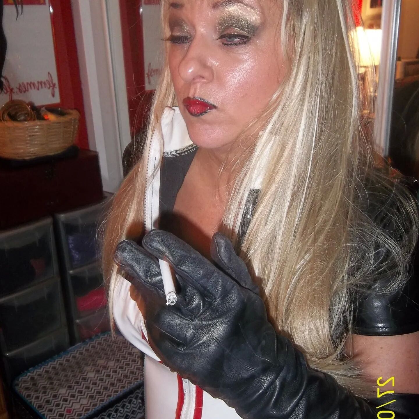 SHIRLEY SLUT 196