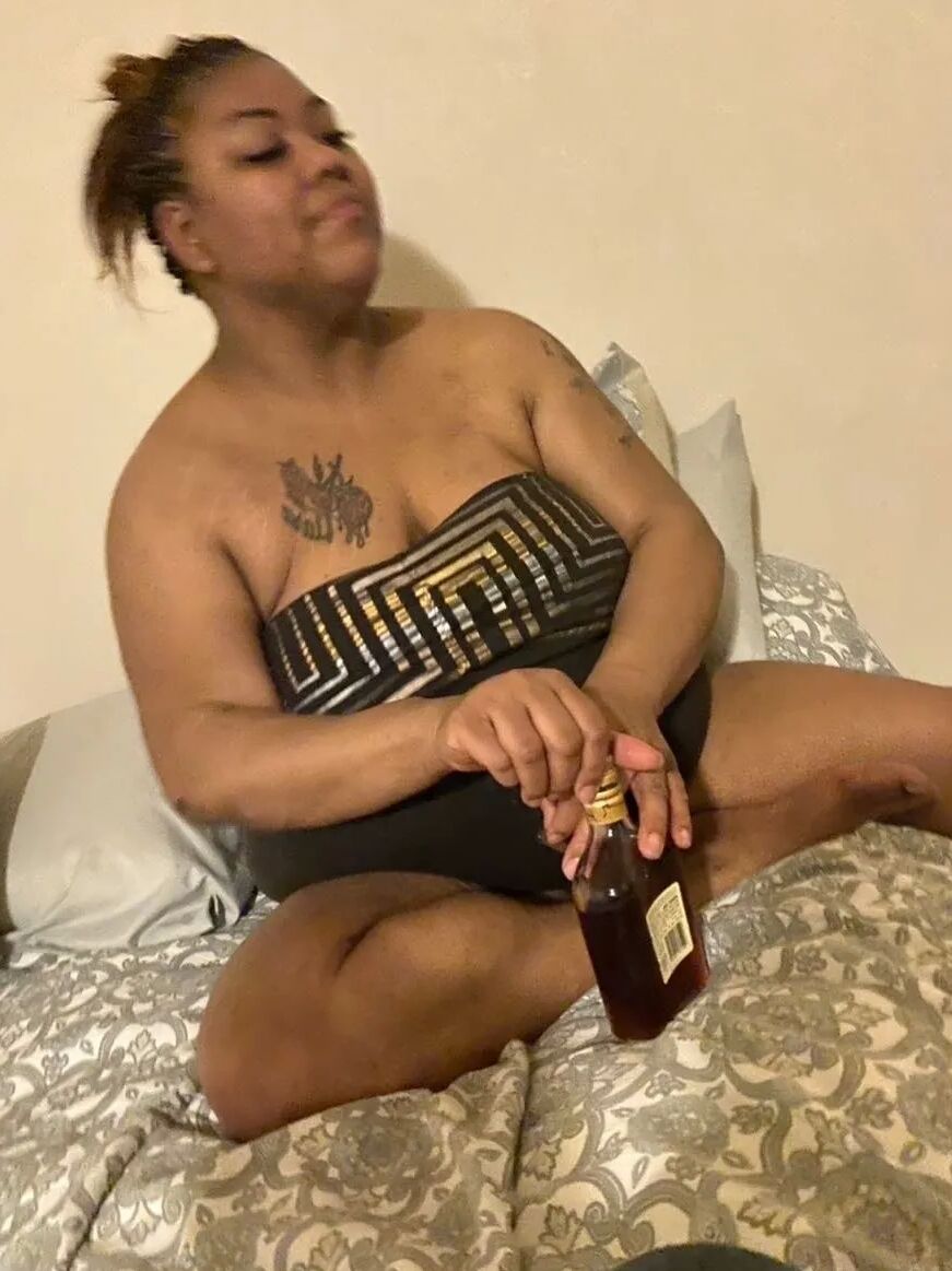 Fat Belly Tiara Danielle Cox Exposed