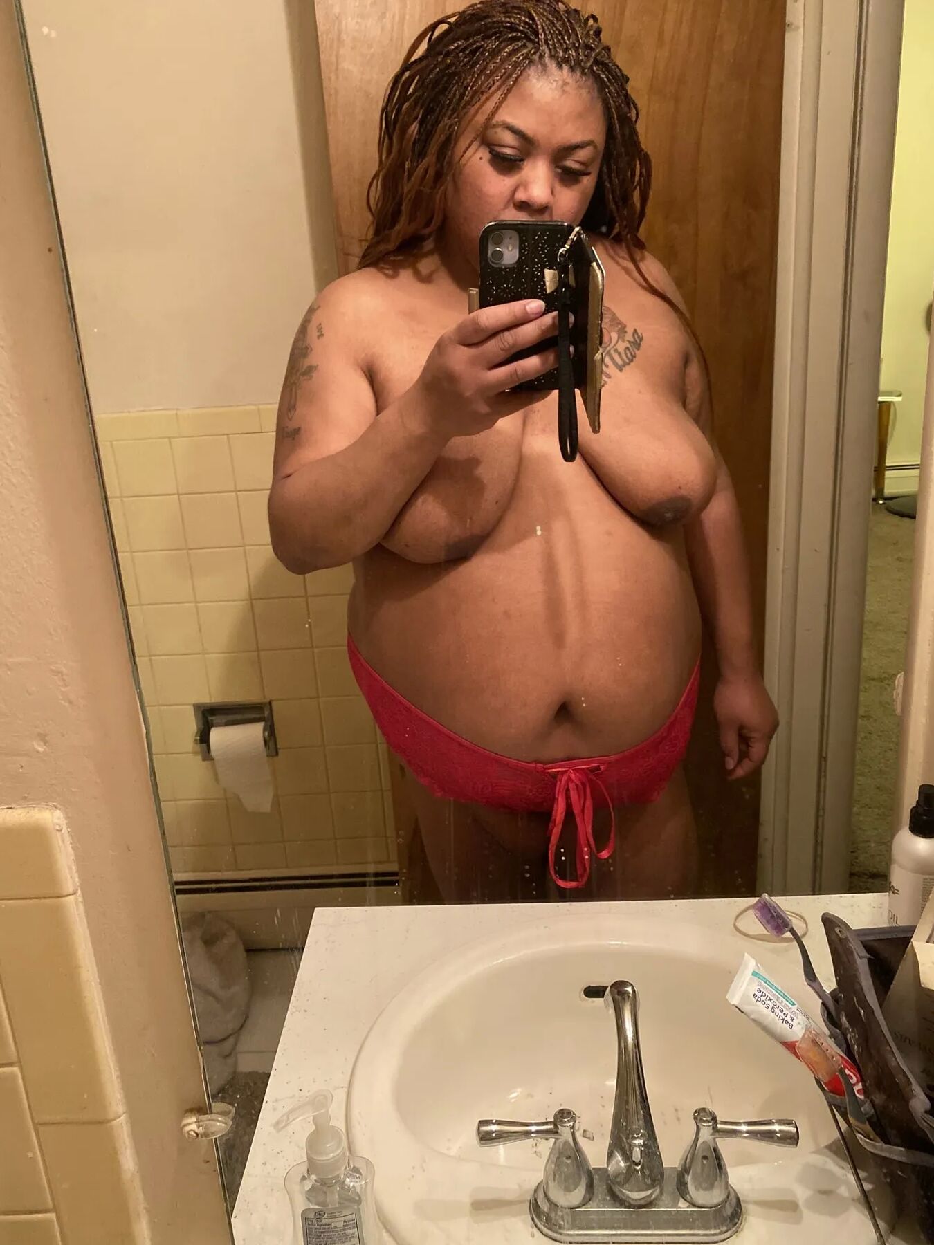 Fat Belly Tiara Danielle Cox Exposed