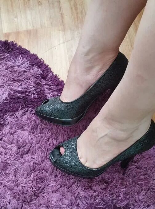 High heels feet mistress agata