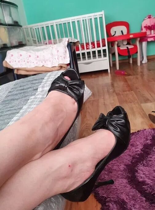 High heels feet mistress agata