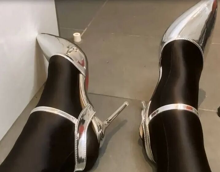 Silver Heels, Black Spandex