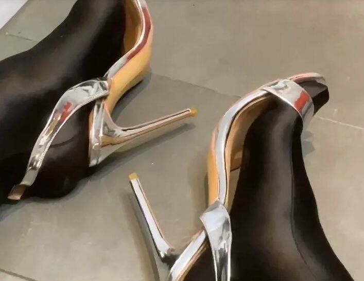 Silver Heels, Black Spandex