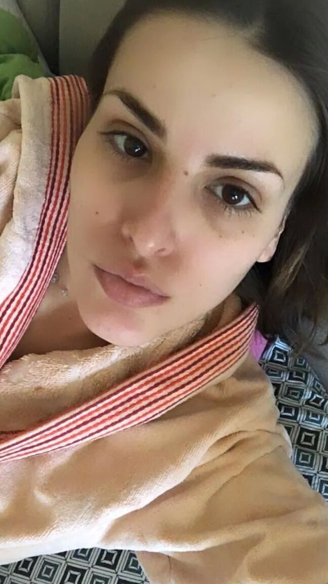 Natural beauty shares some of her selfies