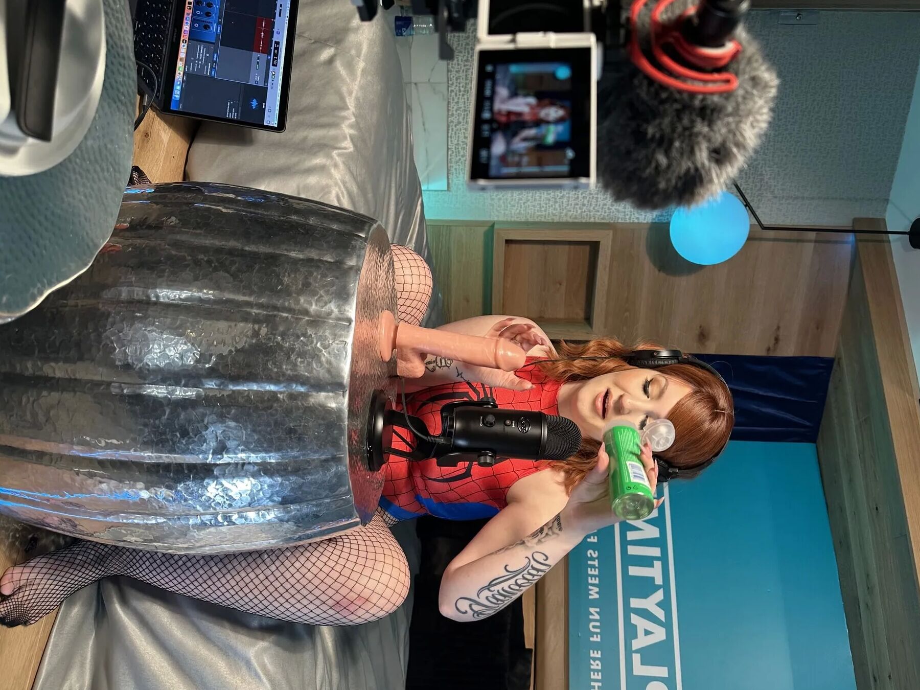 ASMR SEXY COSPLAY! super hot