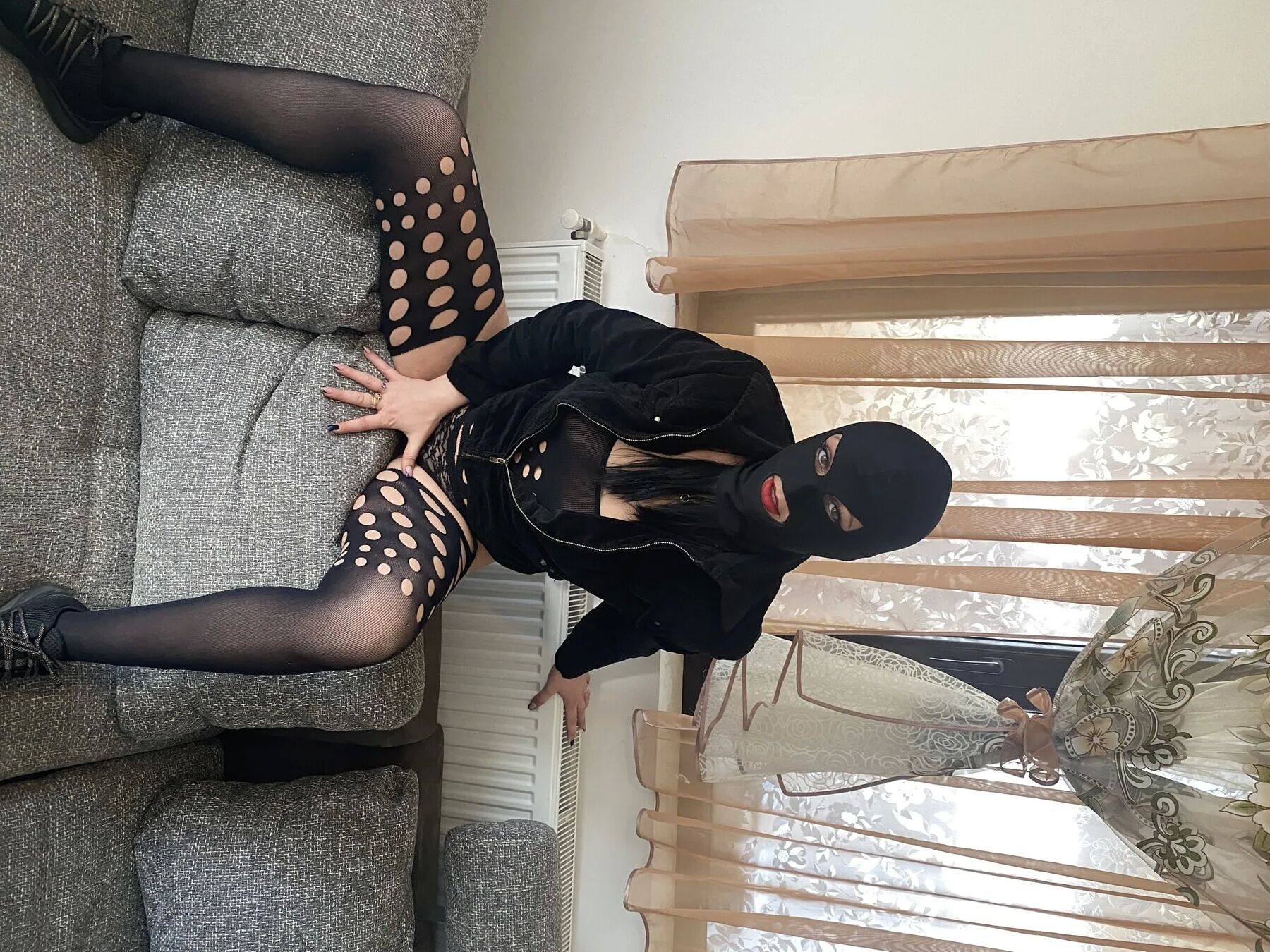 Waiting the neighbor