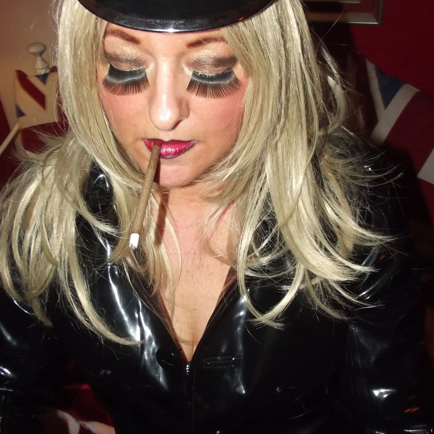 SHIRLEY SLUT 139