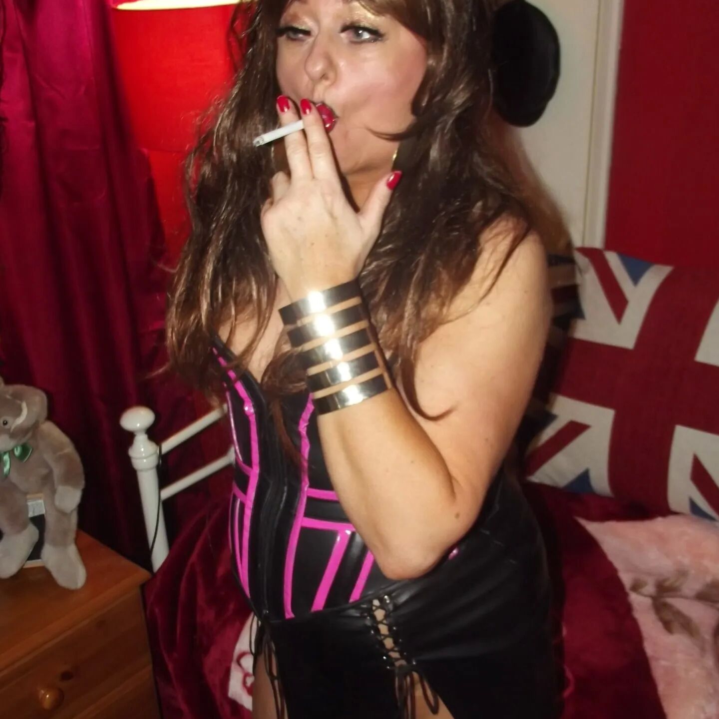 SHIRLEY SLUT 136