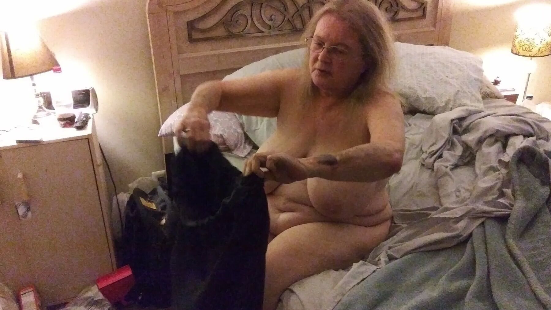 Sue Gets Naked
