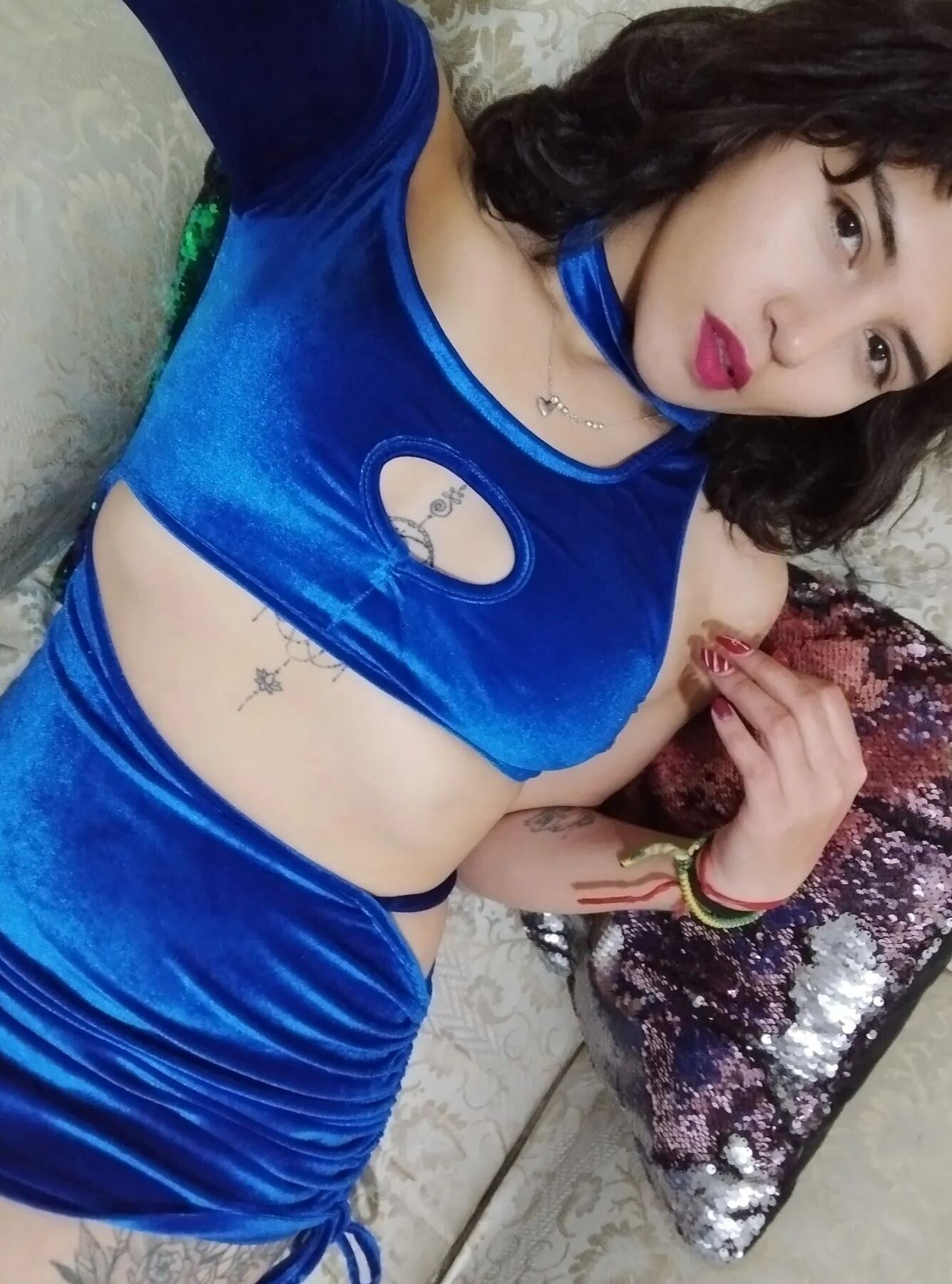 All the sensual and sexy moments of mony