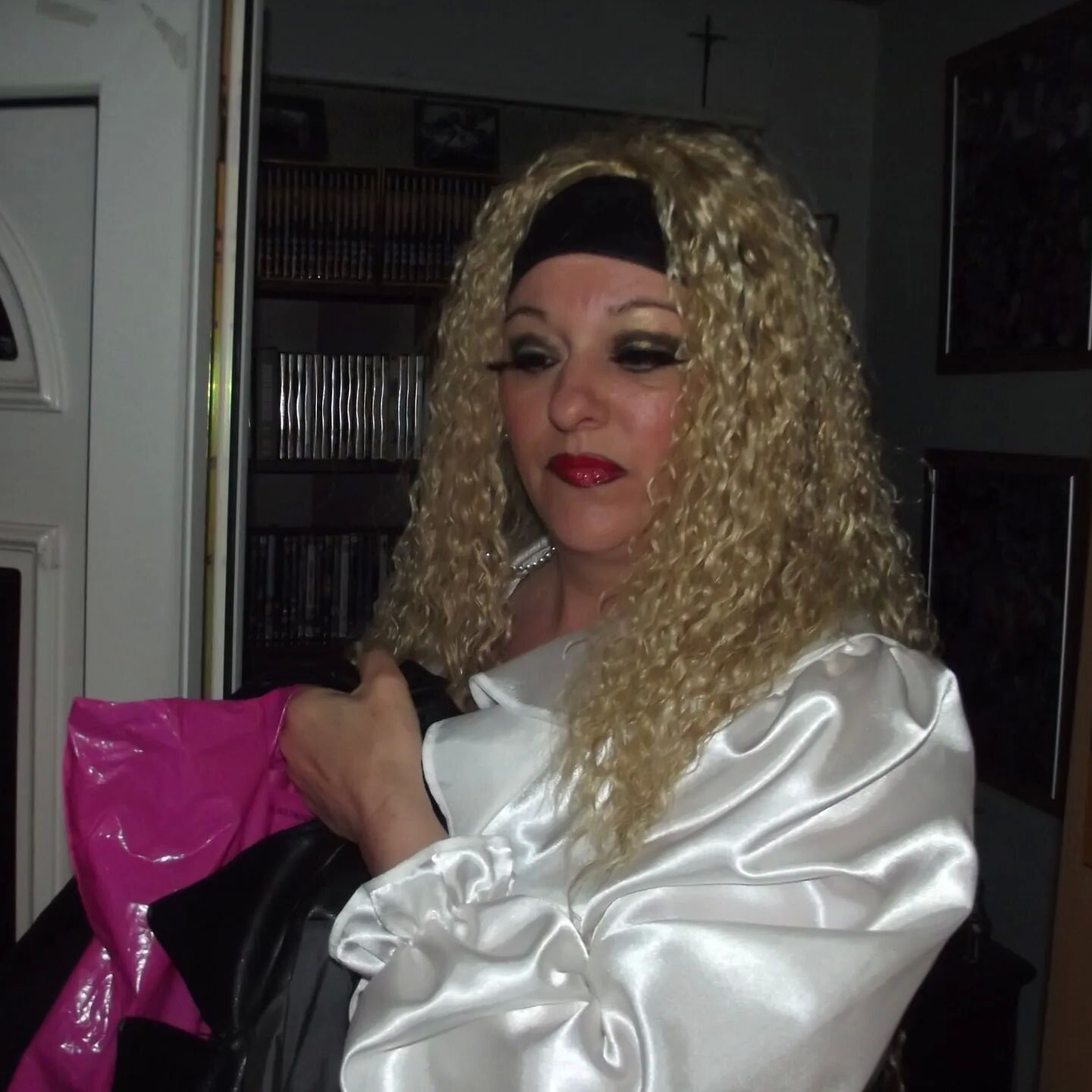 SHIRLEY SLUT 75