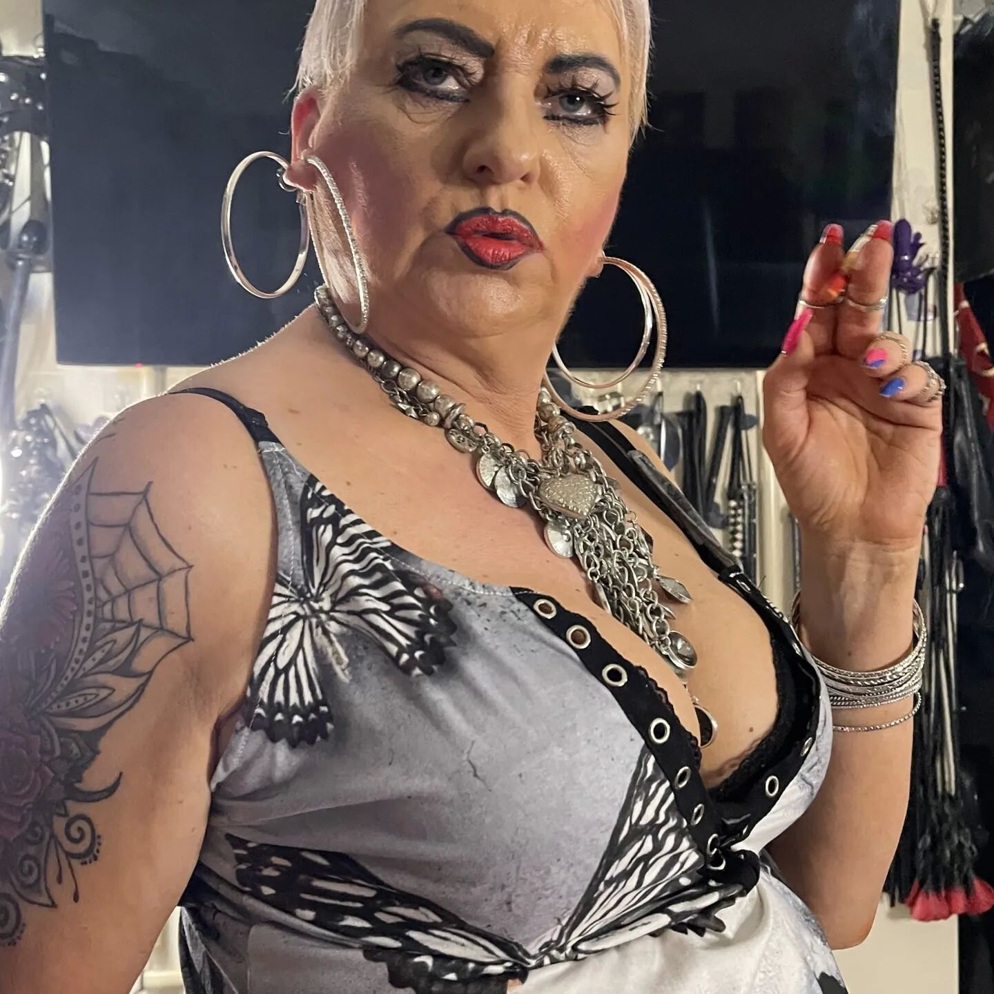 SHIRLEY ANAL WHORE