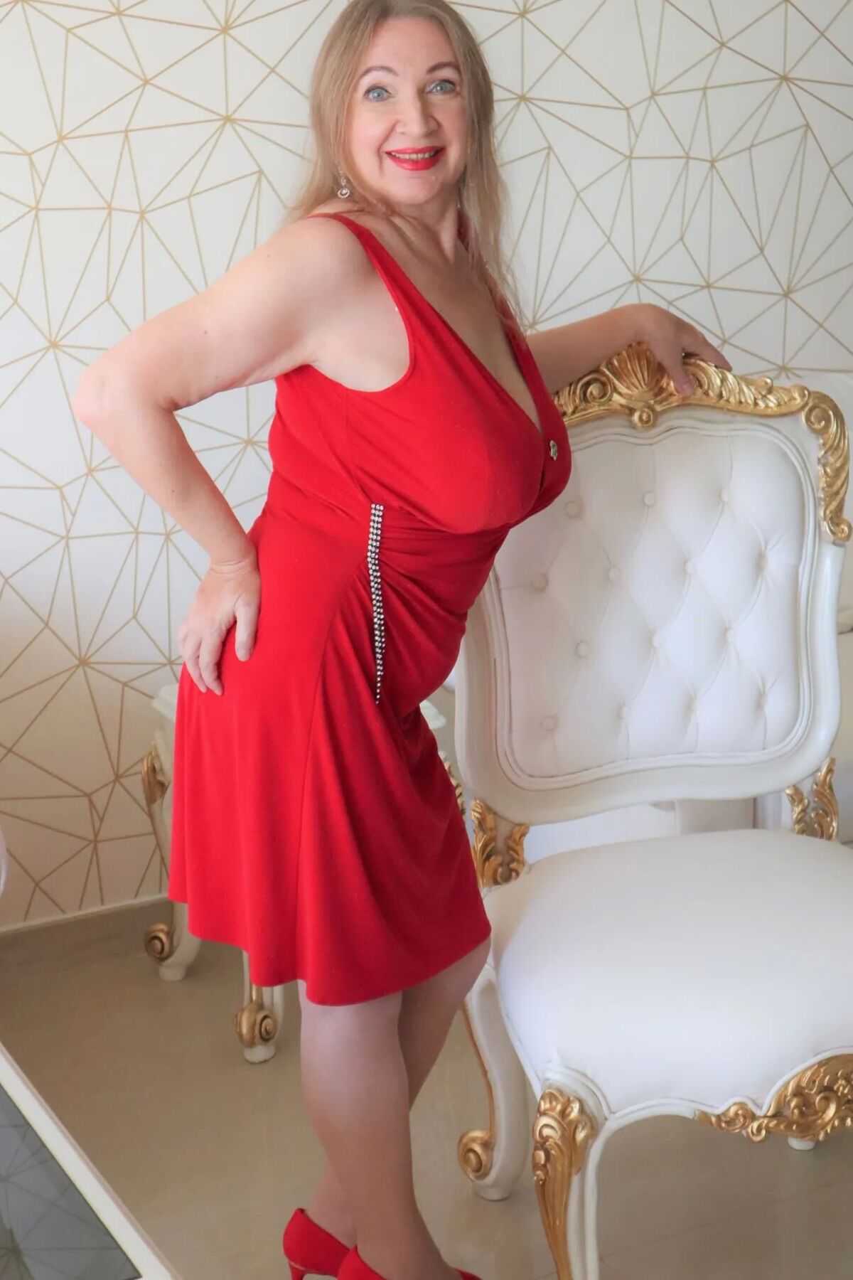 Lady in red
