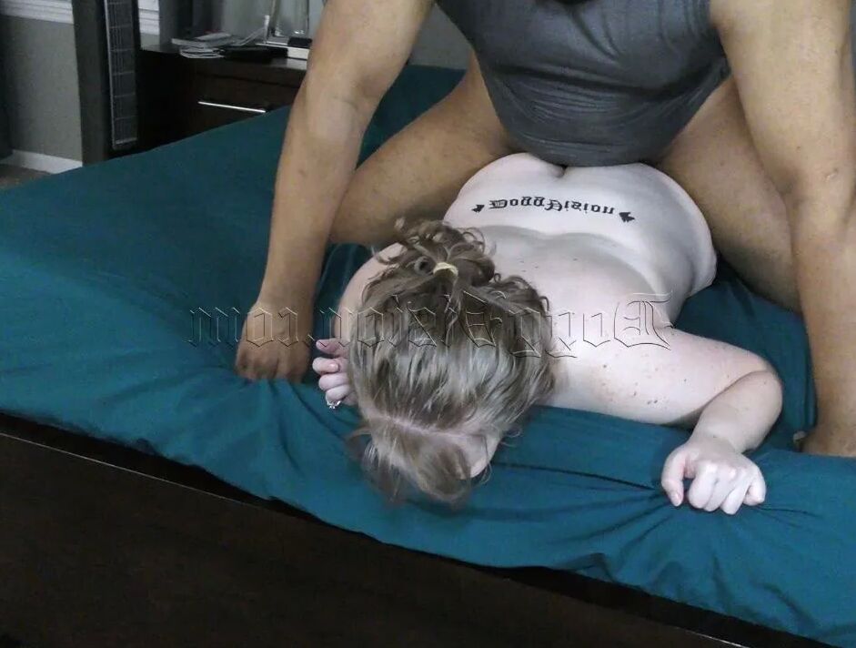 Cuckold Watches Wife Have Screaming Orgasms