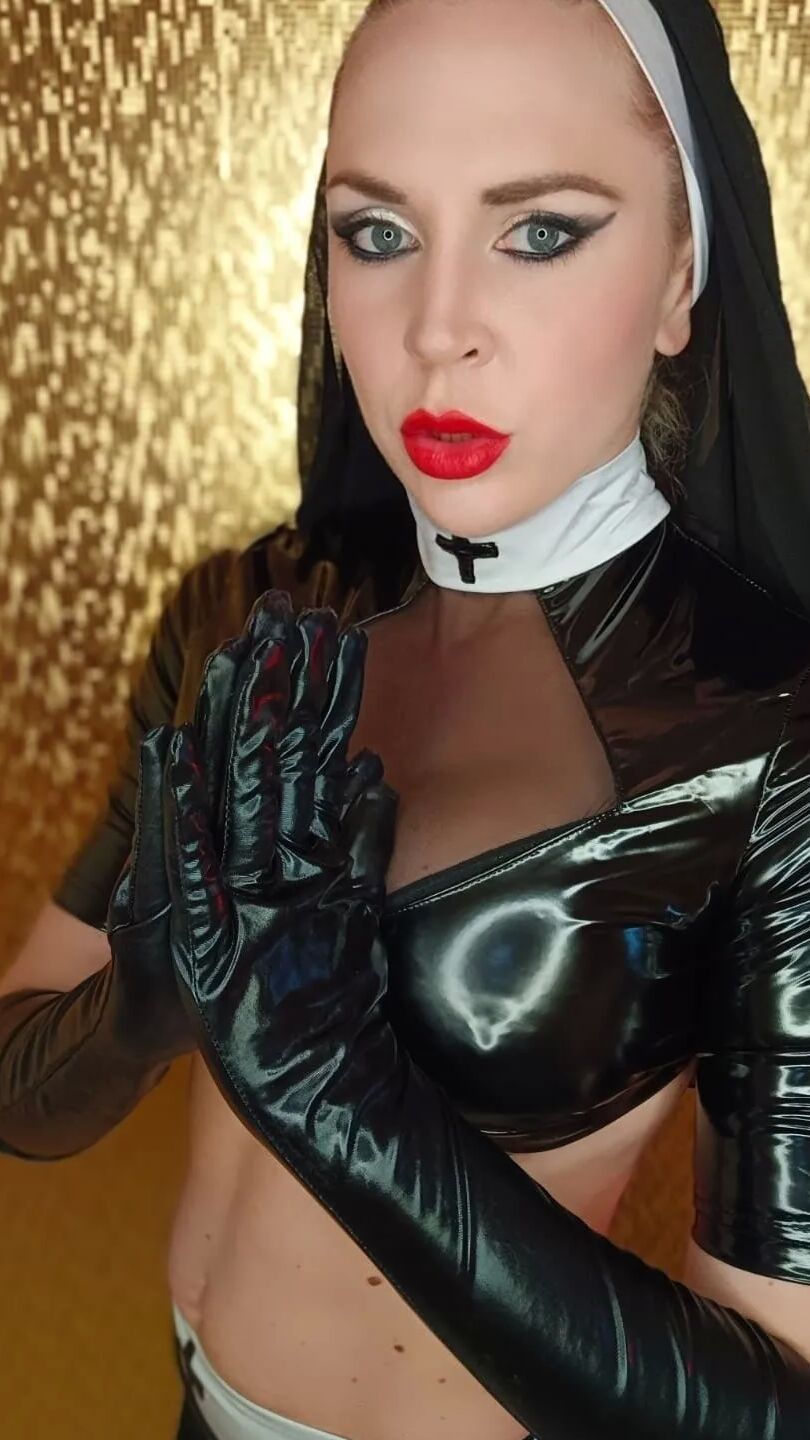 Female Domination- Kathy Secret your german Mistress