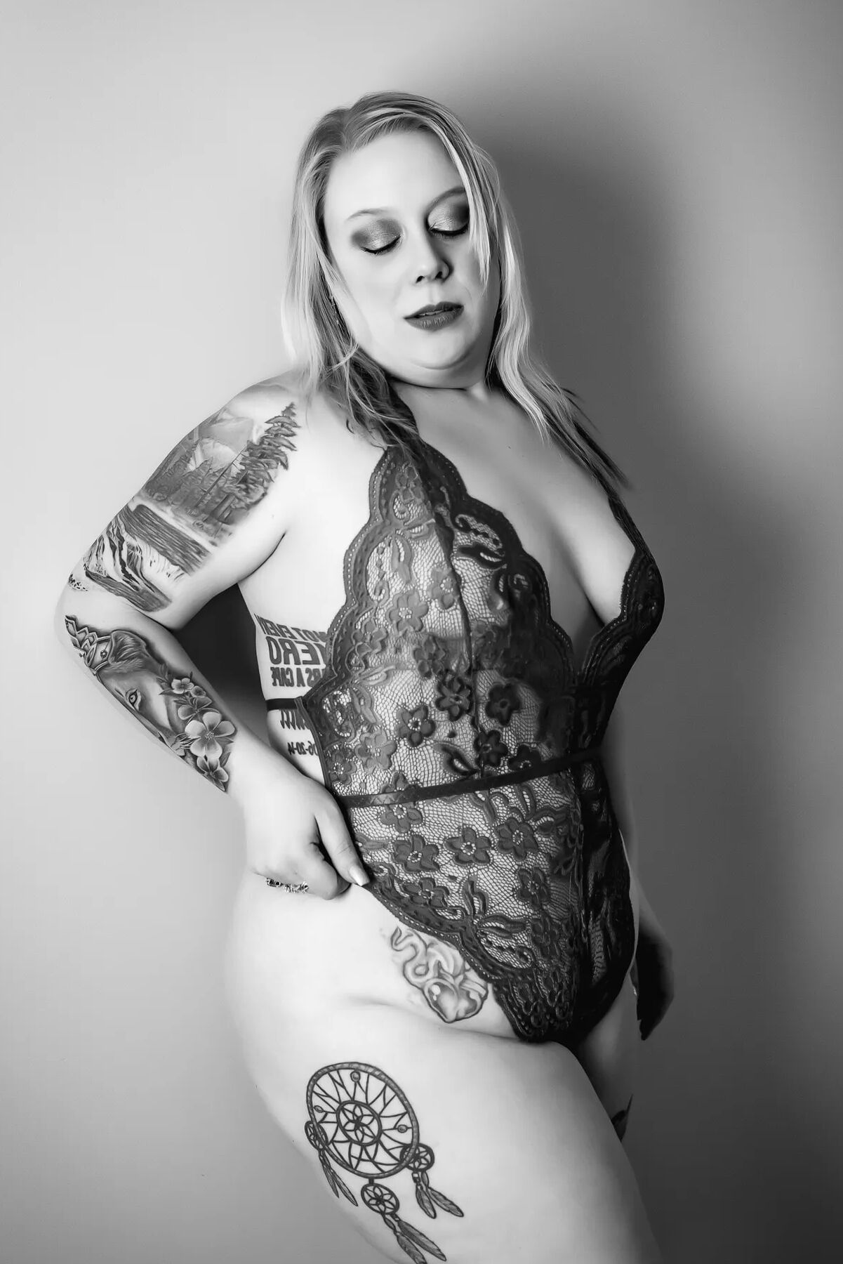 Boudoir model