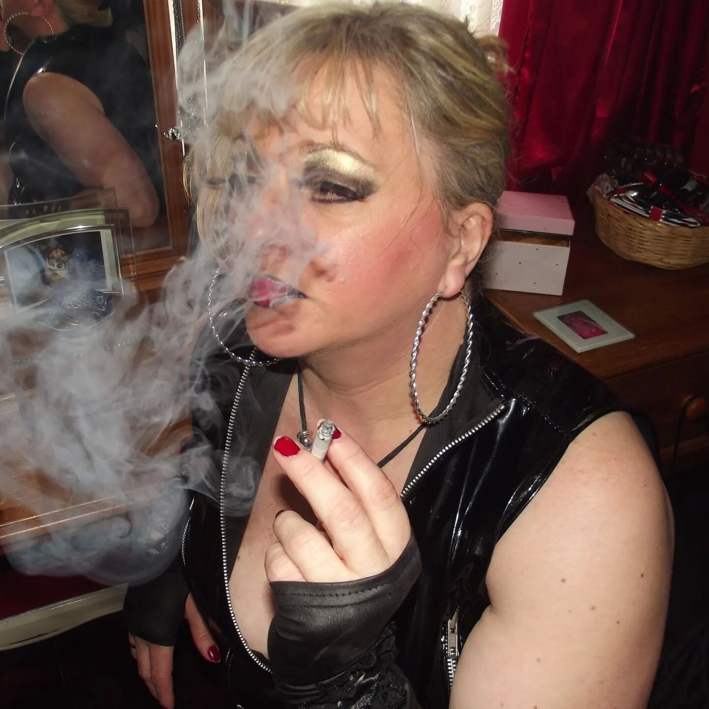 SHIRLEY SLUT 70