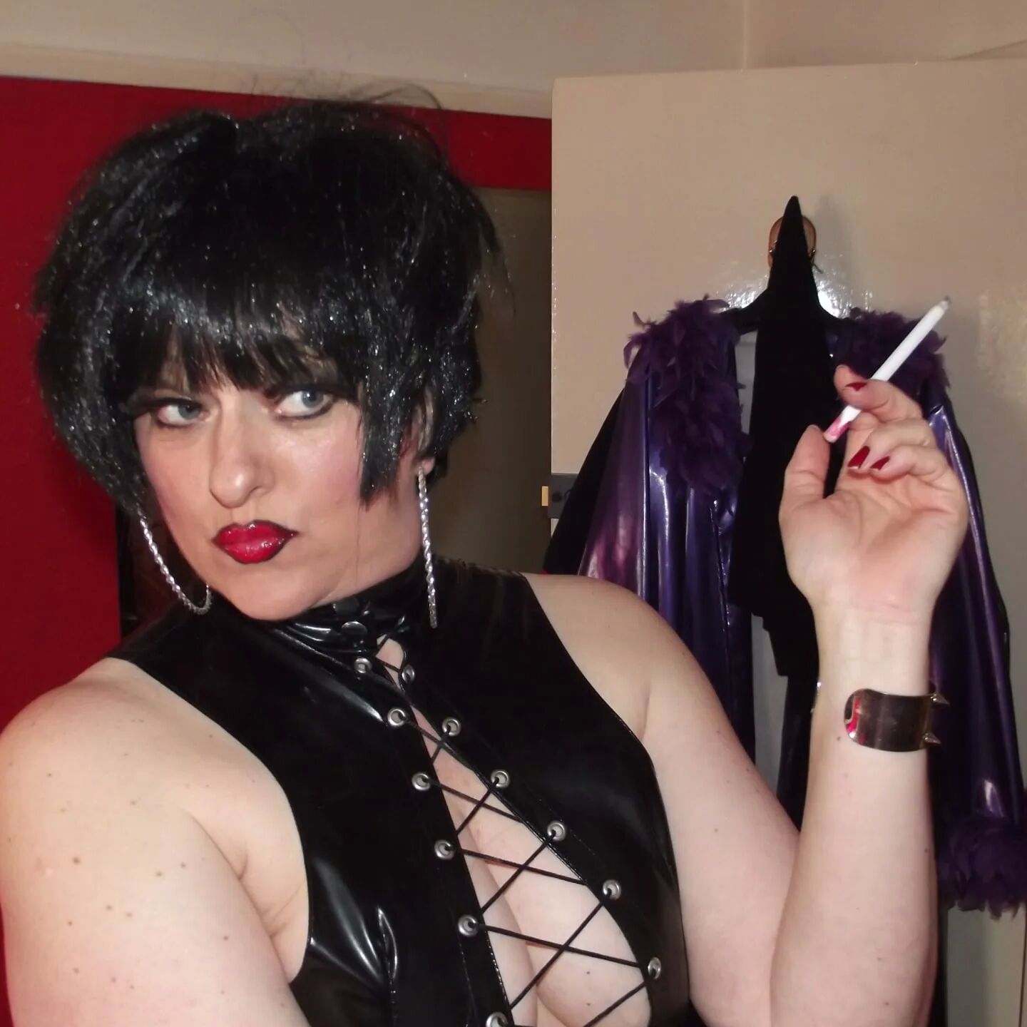 SHIRLEY SLUT 69