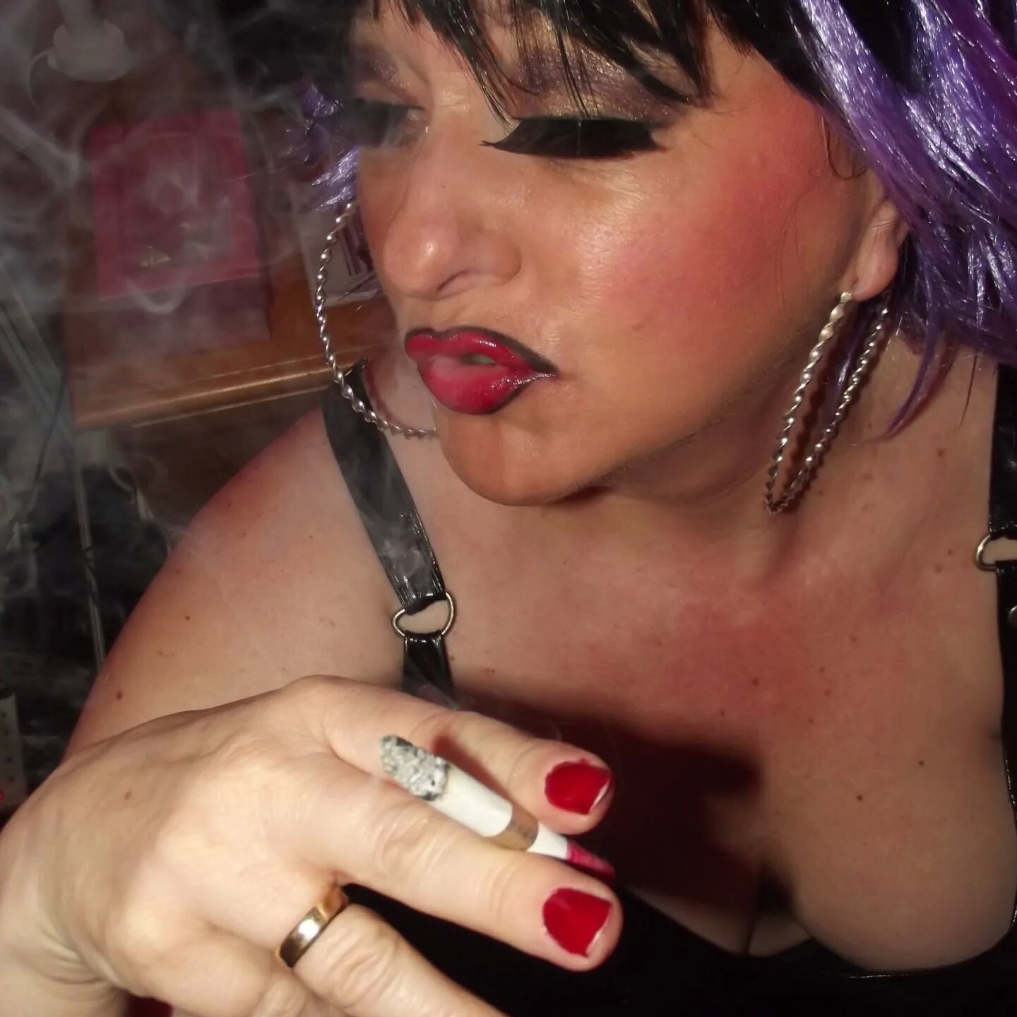 SHIRLEY SLUT 68