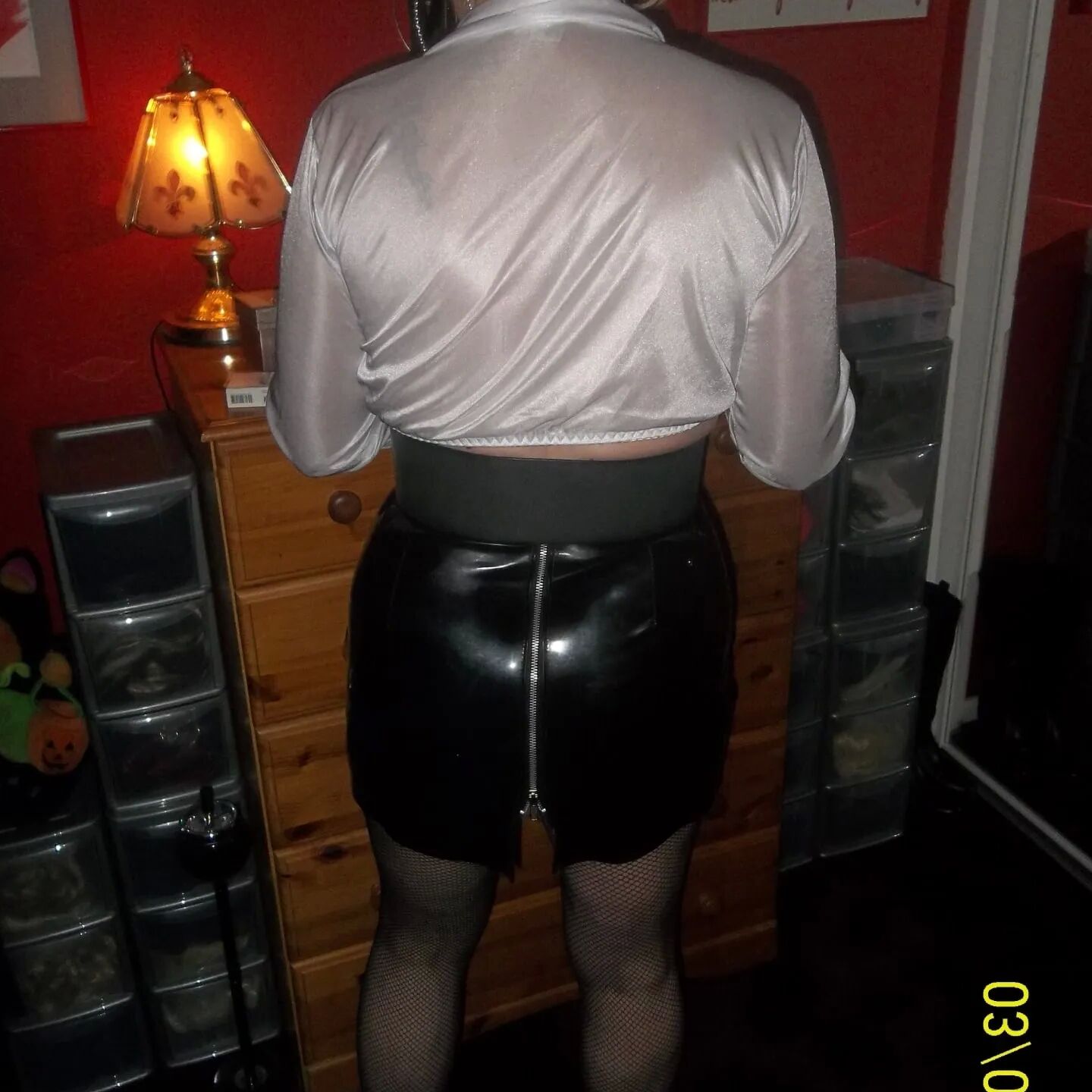 SHIRLEY SLUT 52