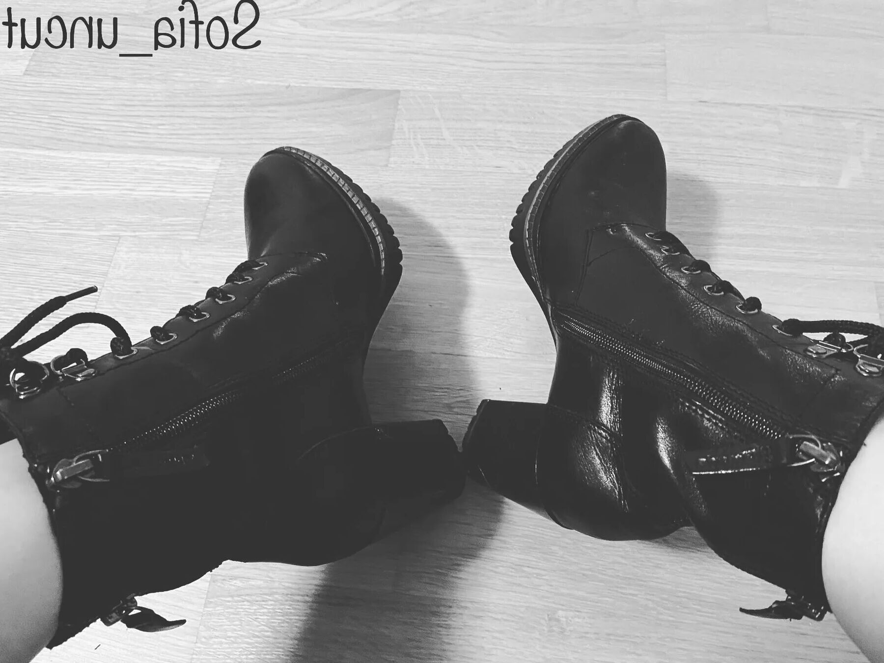 Socks & Shoes & Leggings