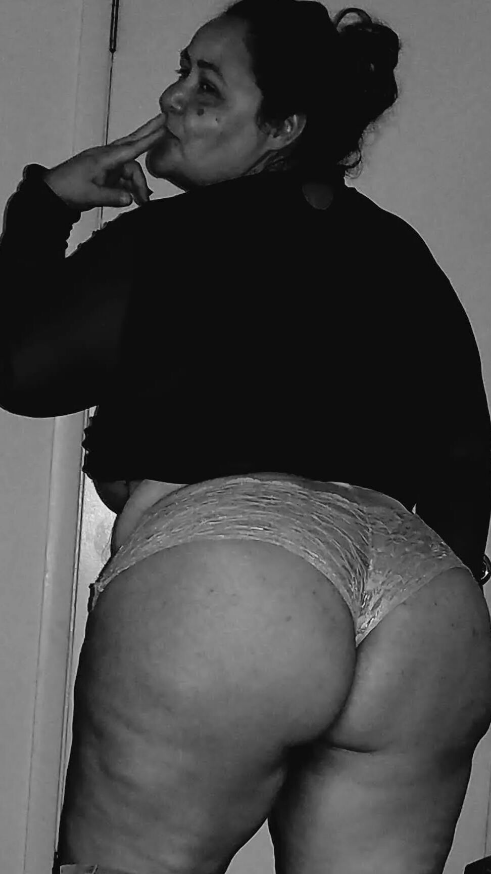 Capricornio77 - BBW kisses