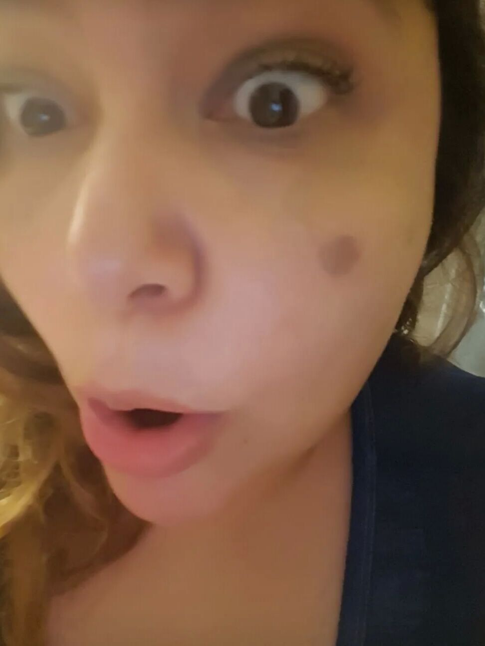 Capricornio77 - BBW kisses