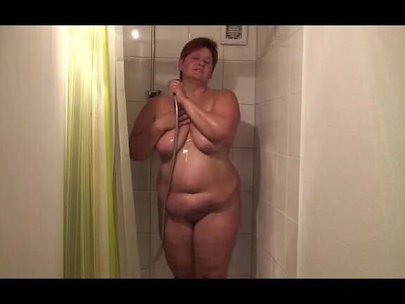 Pee girl