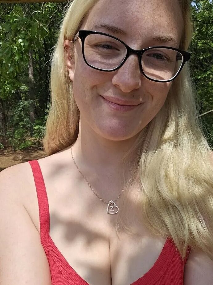 (Videos on profile!) Weeks worth of pics - Mama_Foxx94