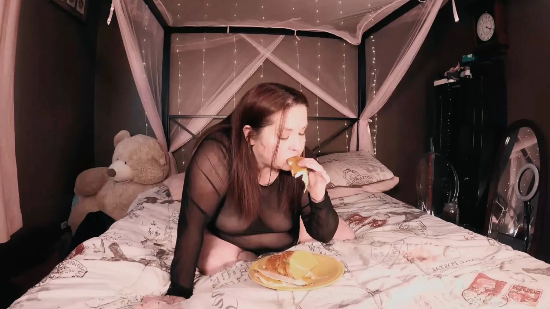 Beautiful Eyes Getting Fat Photoset