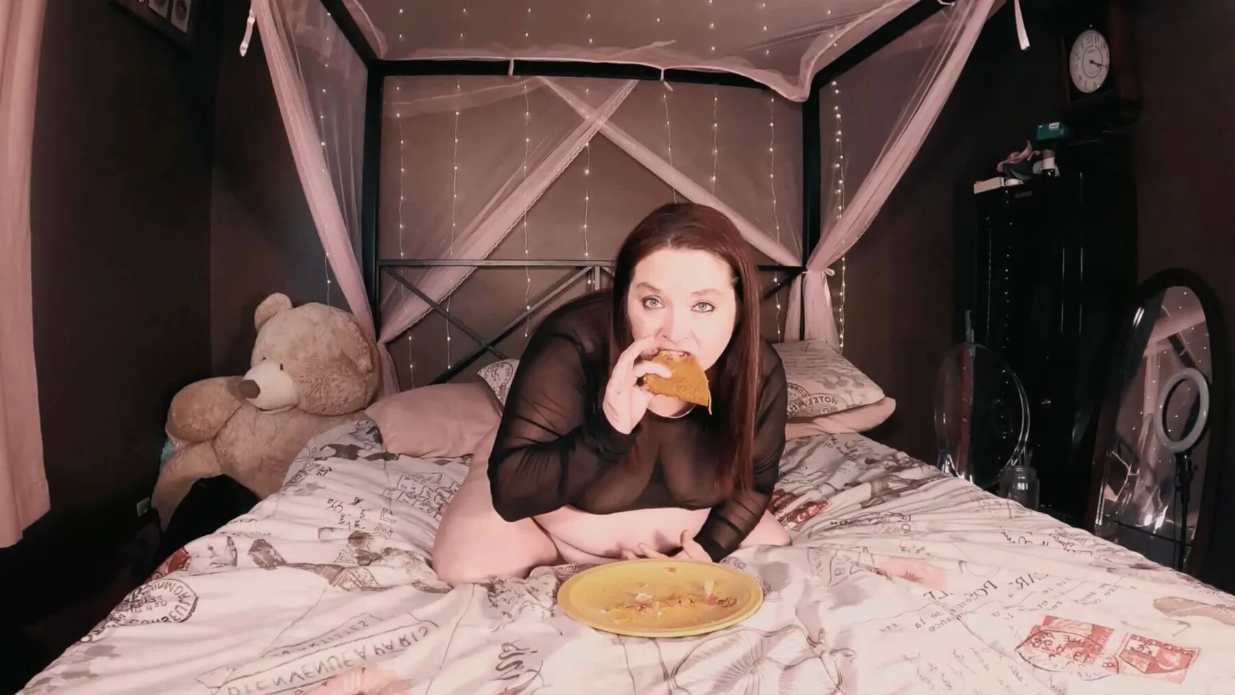 Beautiful Eyes Getting Fat Photoset