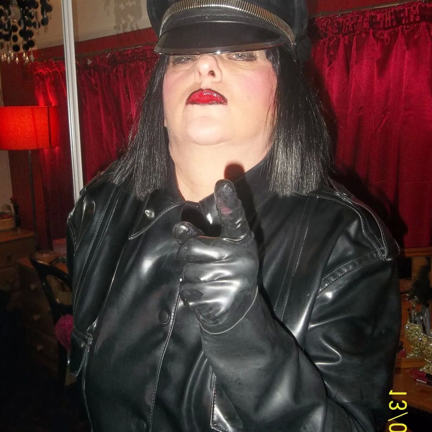 SHIRLEY SLUT 45