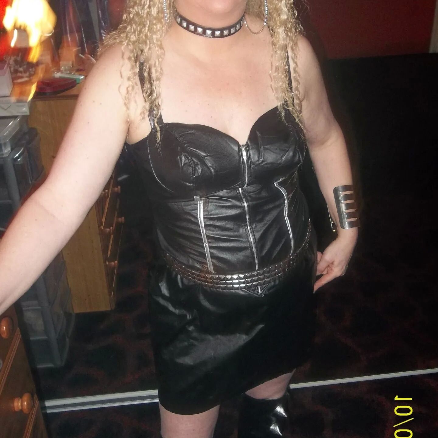 SHIRLEY SLUT 44