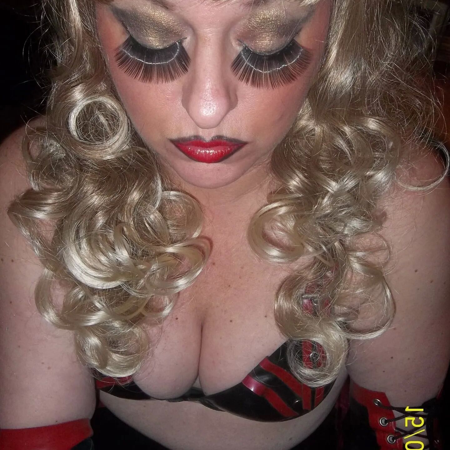 SHIRLEY SLUT 37