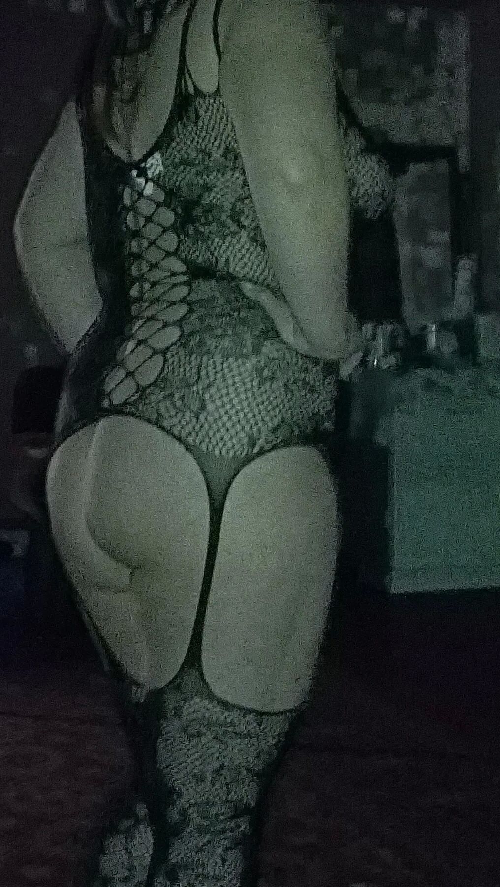 Home photos in underwear, sexy girls.