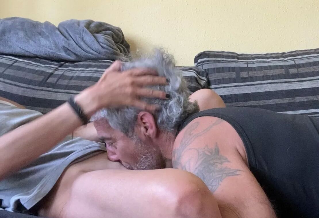 EATING PUSSY (VÍDEO SEX WITH PASSION)