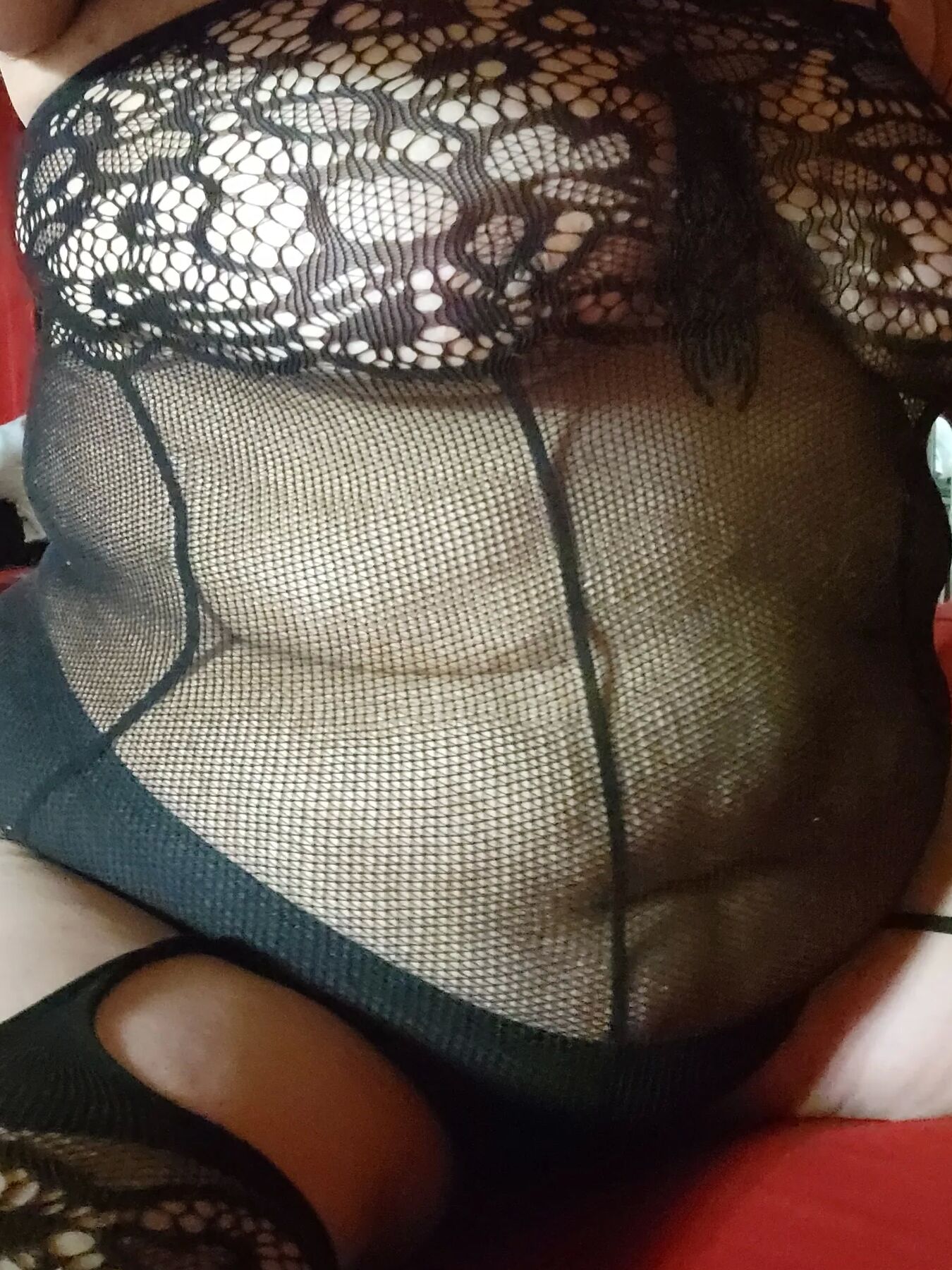 Sending daddy nudes