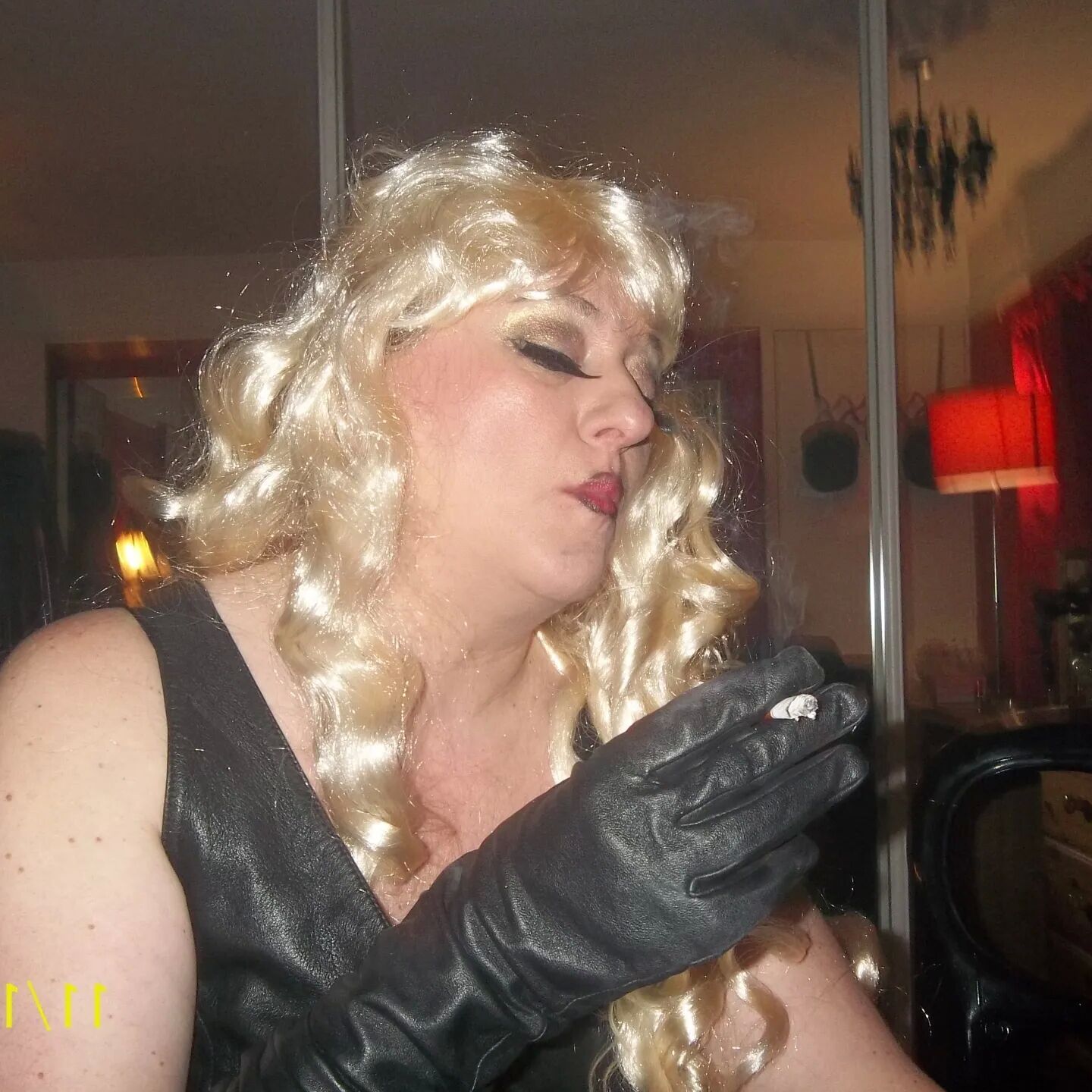 SHIRLEY SLUT 27
