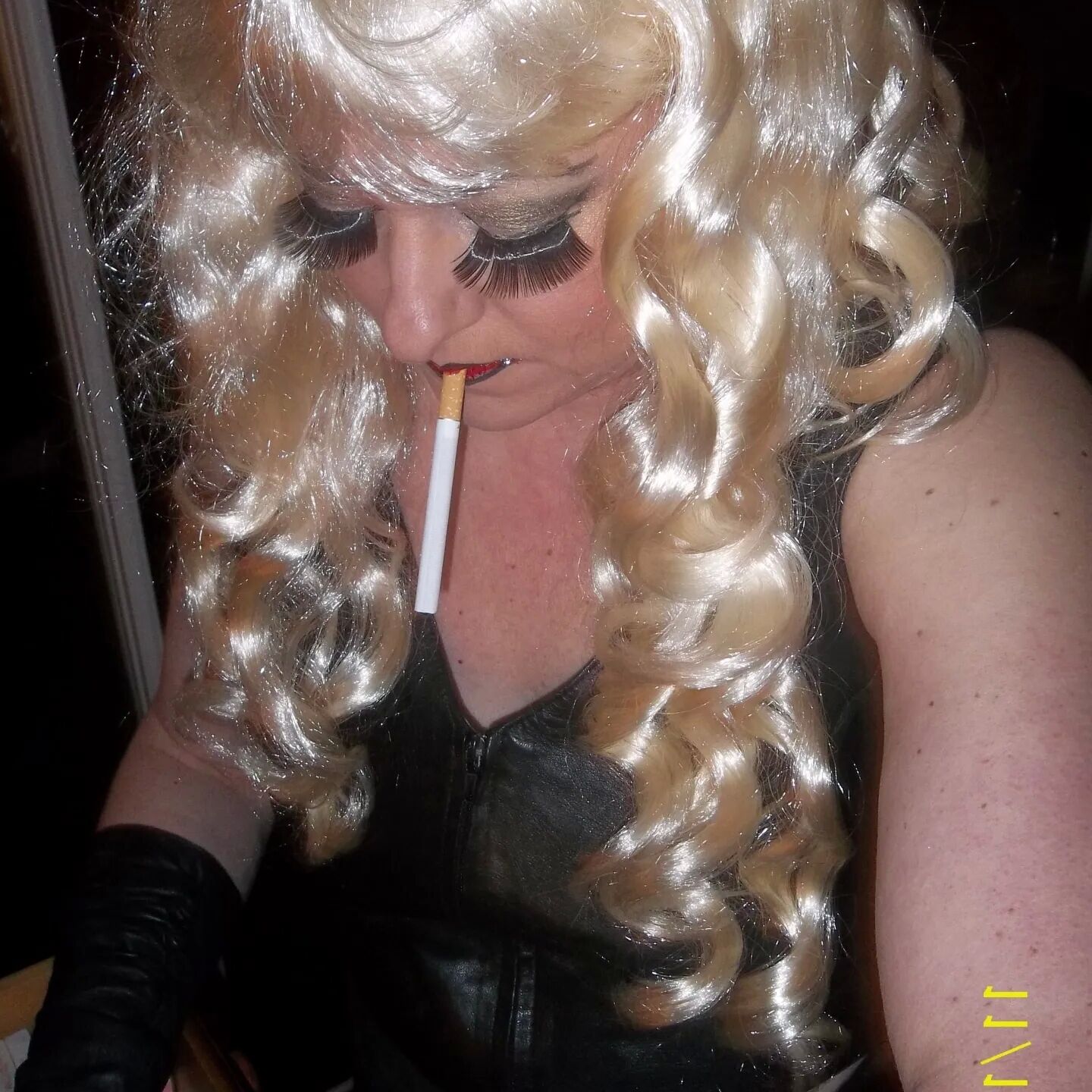 SHIRLEY SLUT 27