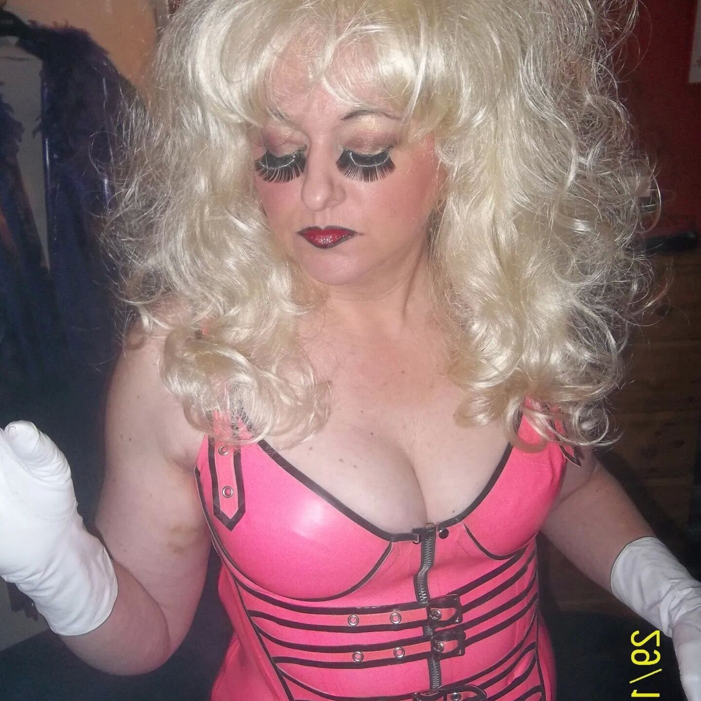 SHIRLEY SLUT 30