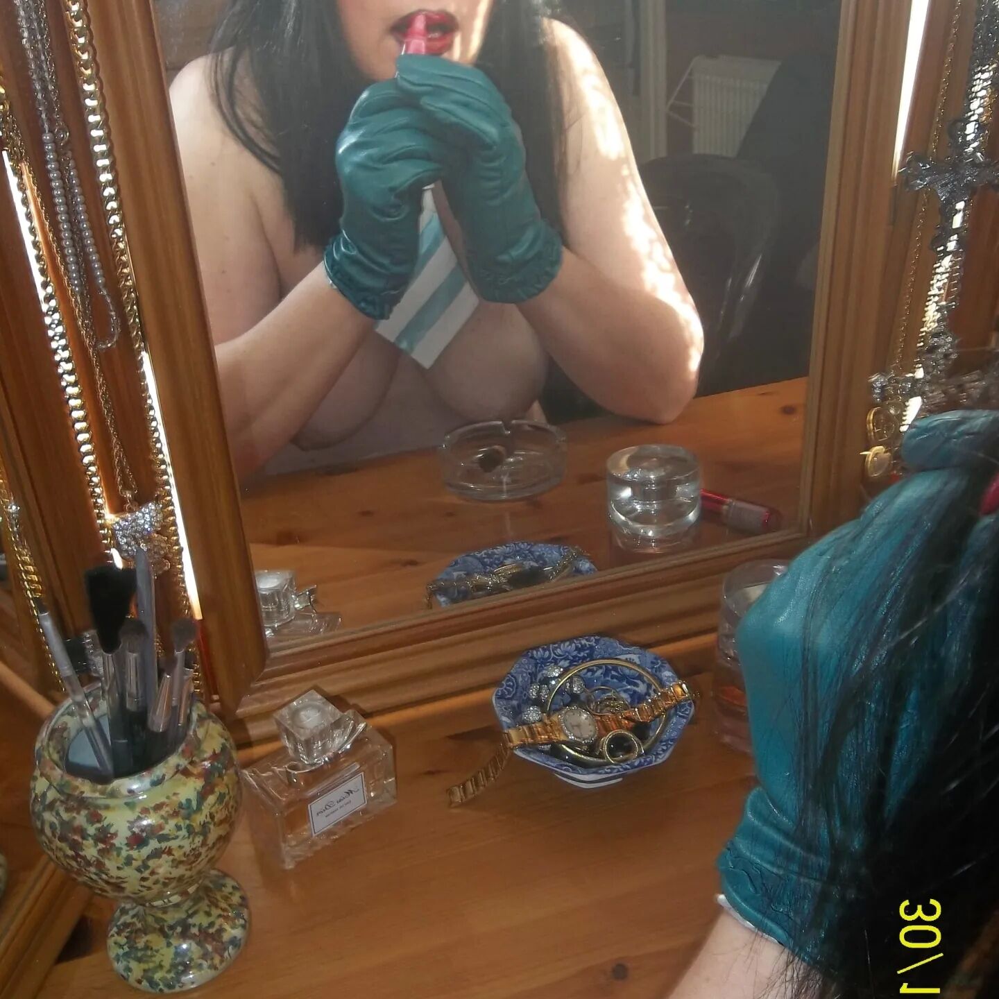 SHIRLEY SLUT 31