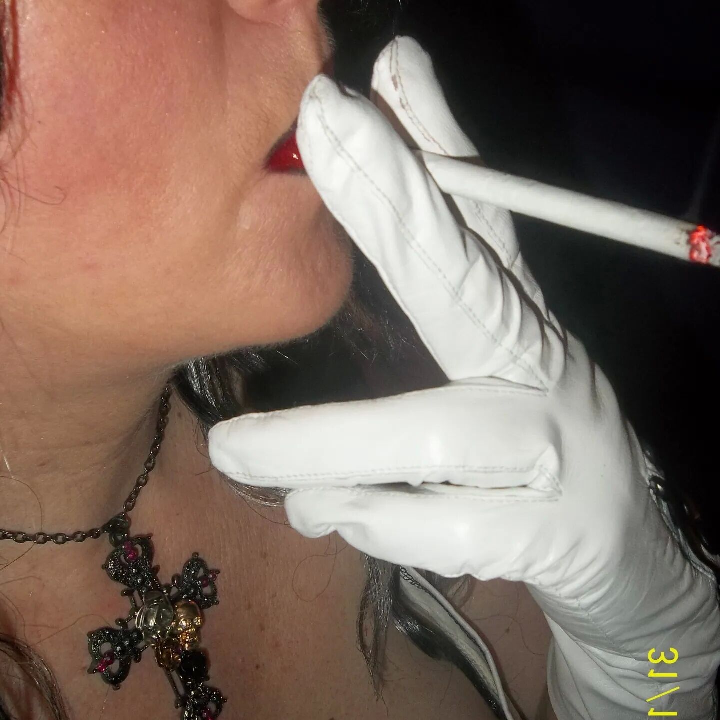 SHIRLEY SLUT 32