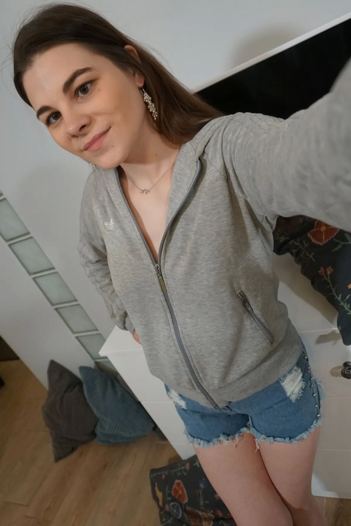 Babe with a fat ass gets dirty