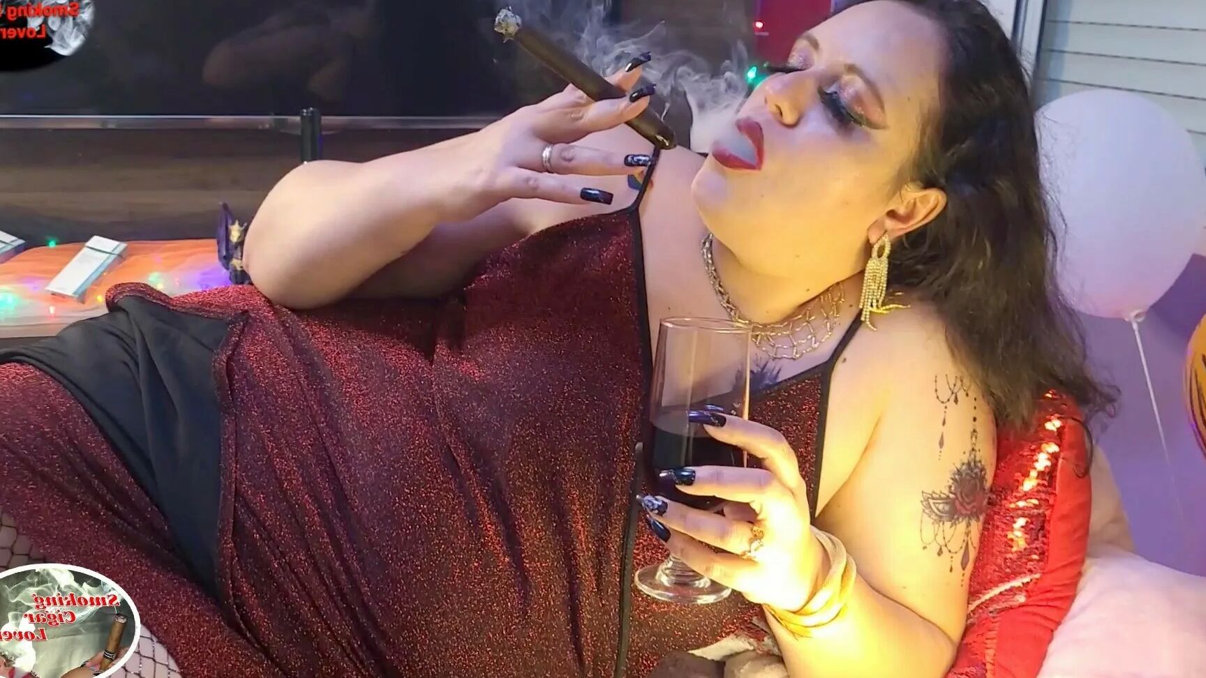 Smoking Cigar Lovers