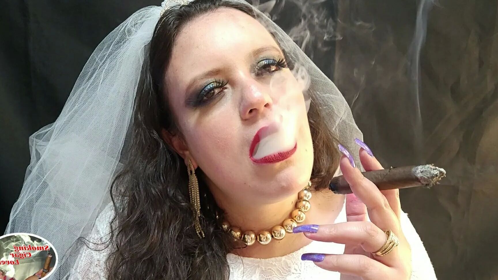 Smoking Cigar Lovers