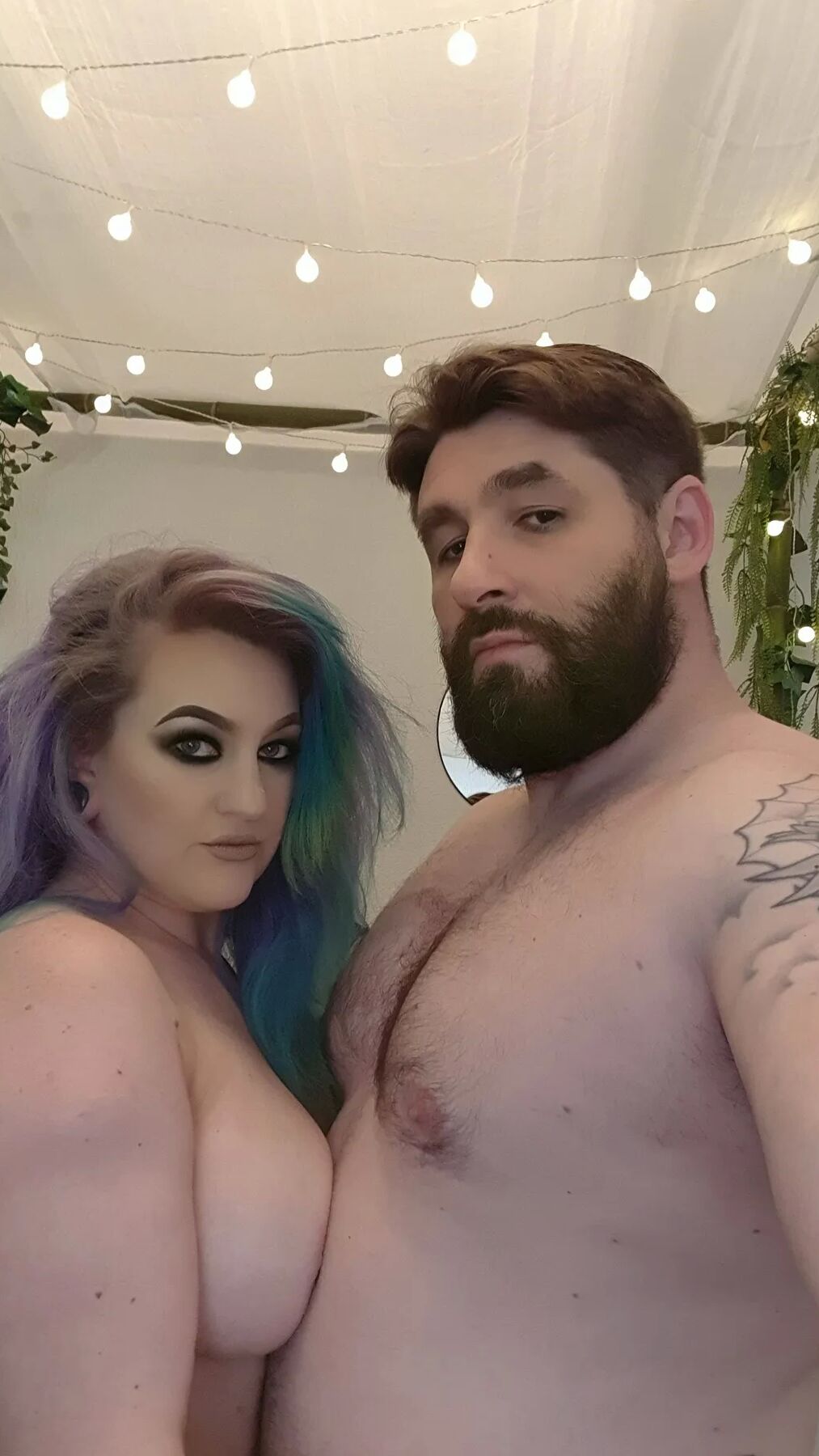 Chubby MILF Amy Leaf- Hairy pussy is coming