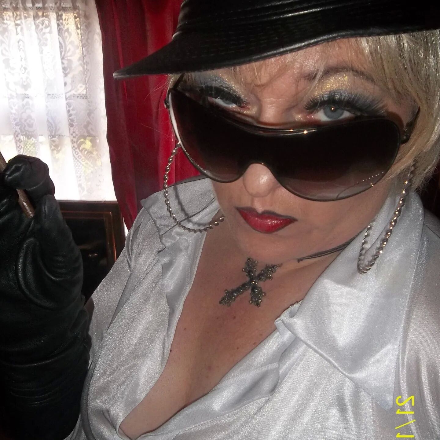 SHIRLEY SLUT 15