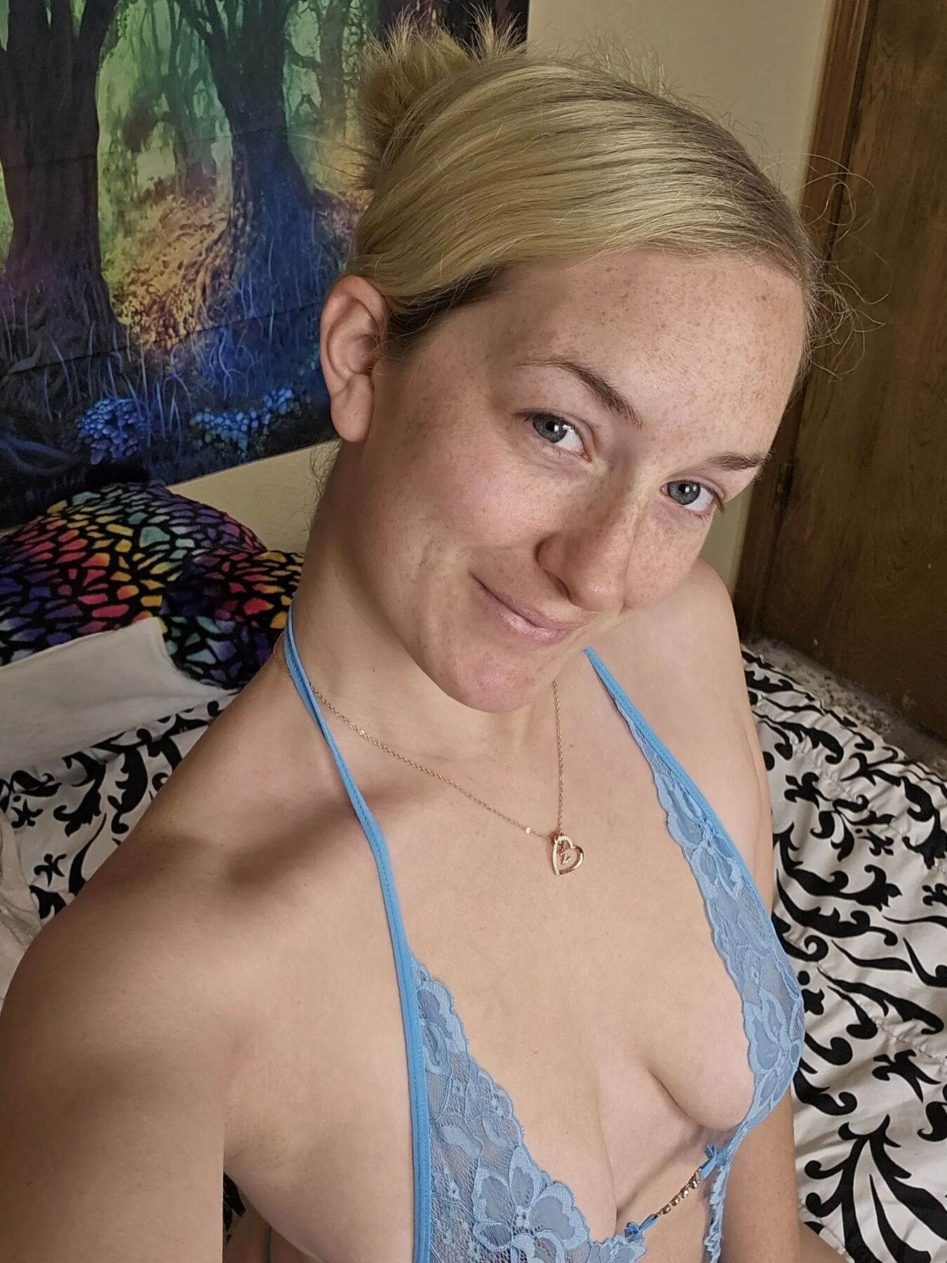 (video on Profile) Blue lingerie Pics - Mama_Foxx94