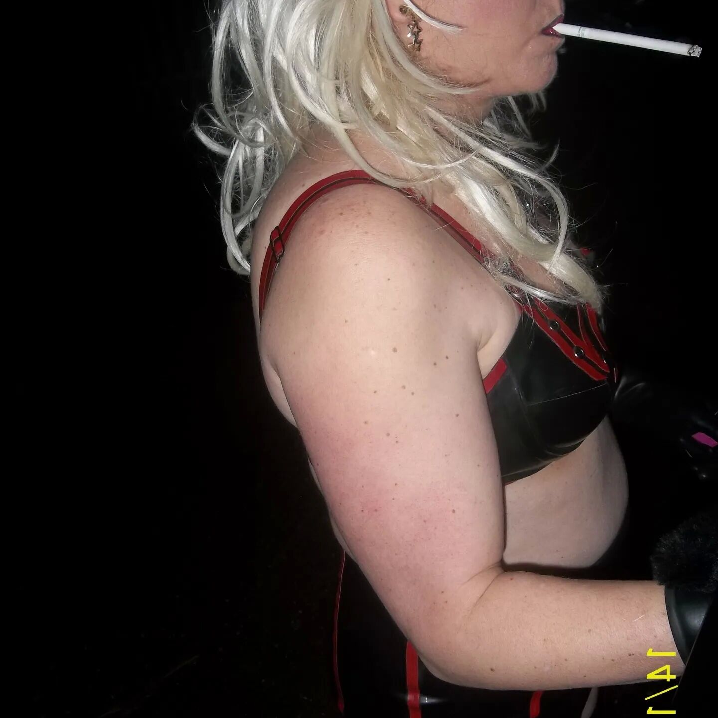 SHIRLEY SLUT 11